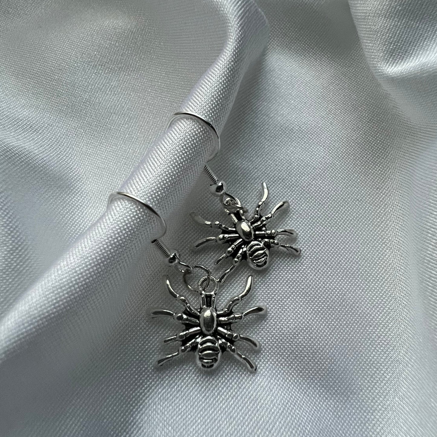 spider earrings