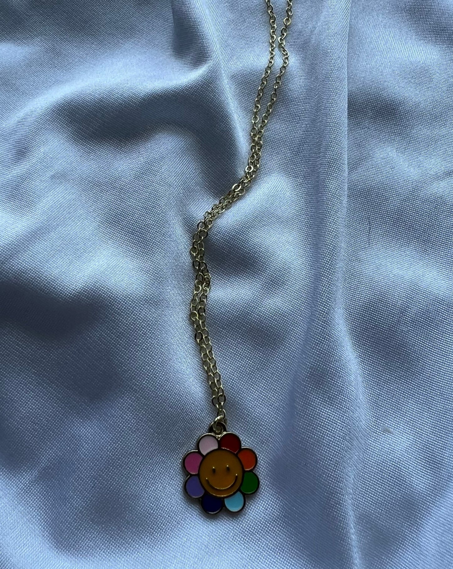 colorful daisy necklace