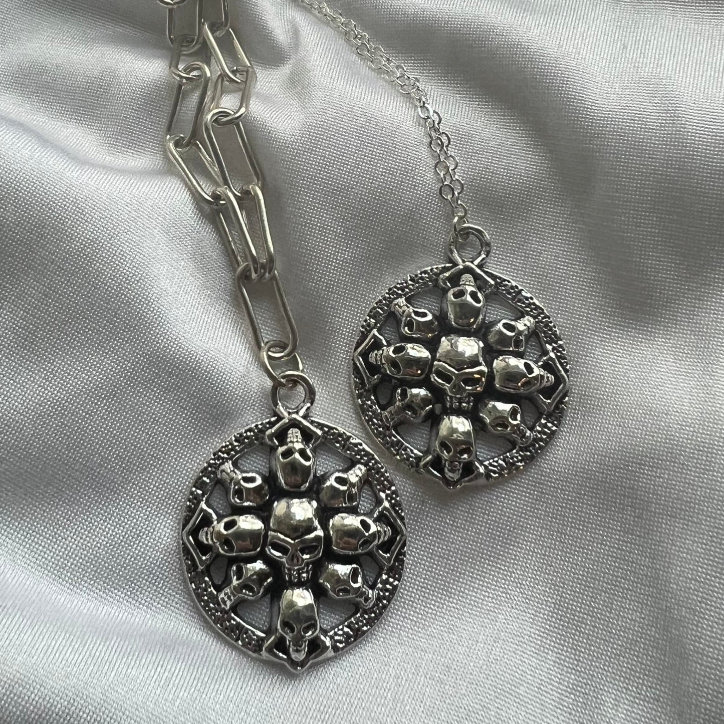 new statement skull necklace