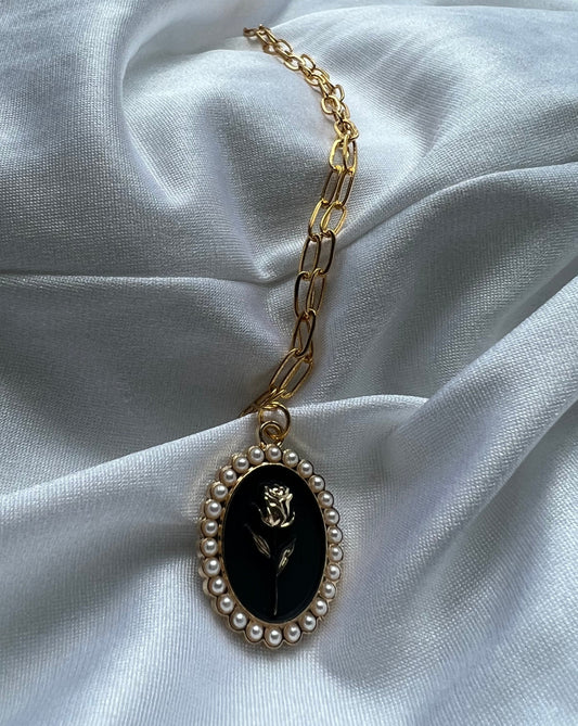 enamel pearl necklace