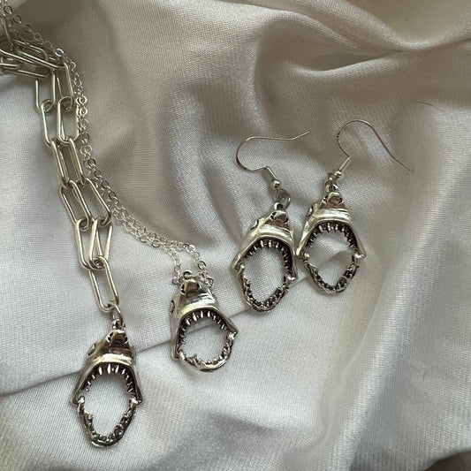 new shark jaw necklace