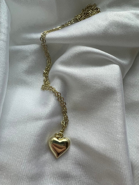 gold dainty heart necklace