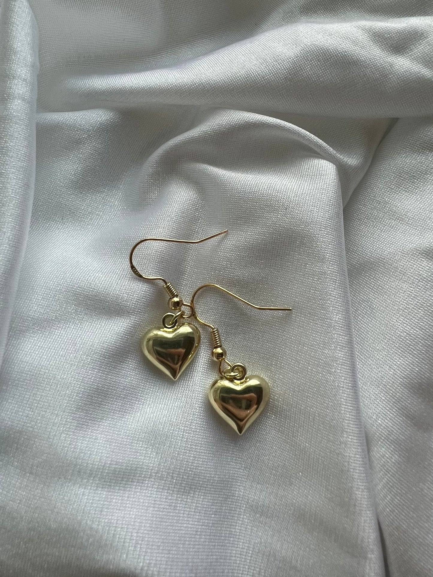 new gold dainty heart earrings